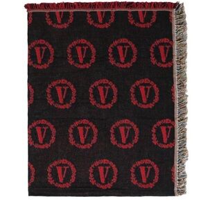 Black and Red Patterned Throw Blanket